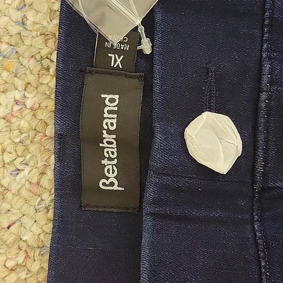 Betabrand Women's Dark Blue Stretch Jeans Sz XL. NWOT. - Picture 3 of 4